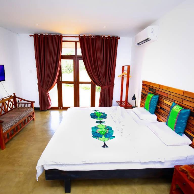 Ceyloni Hotel Sigiriya Exterior photo